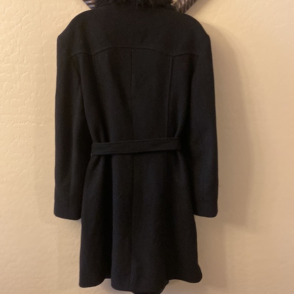 Black womens jacket with faux fur collar - Picture 3 of 9